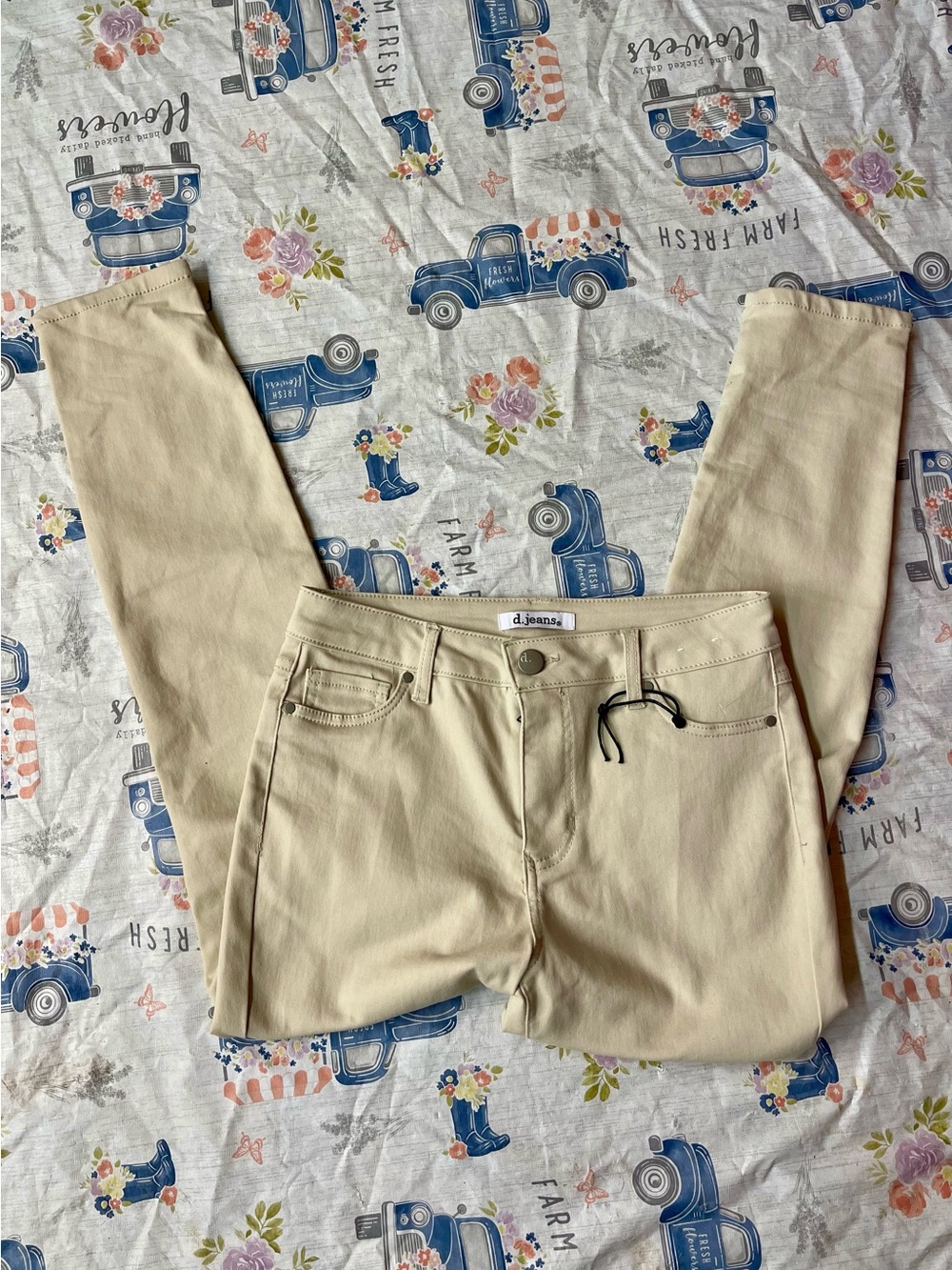 d.jeans Recycled Sateen High Waist Ankle Jeans Beige Size 6 NWT